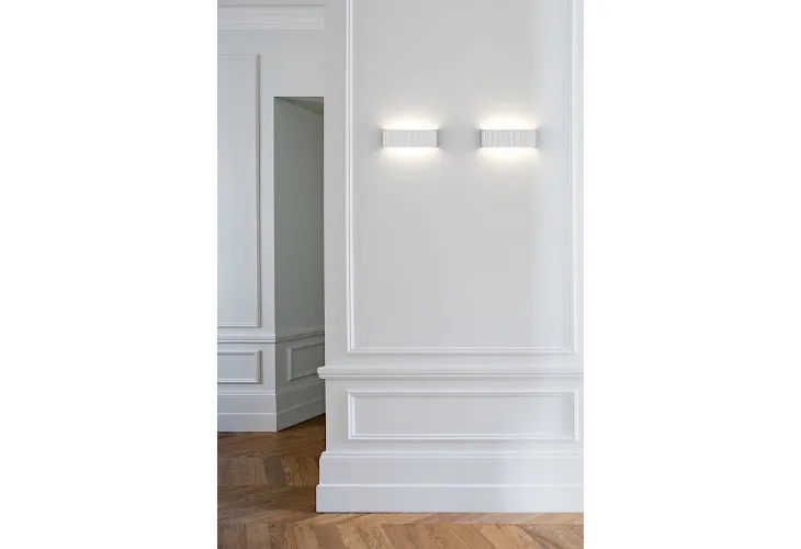 Lampada da parete in alluminio Dresscode di Rotaliana