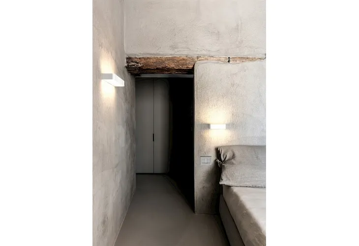 Lampada da parete in alluminio Frame di Rotaliana