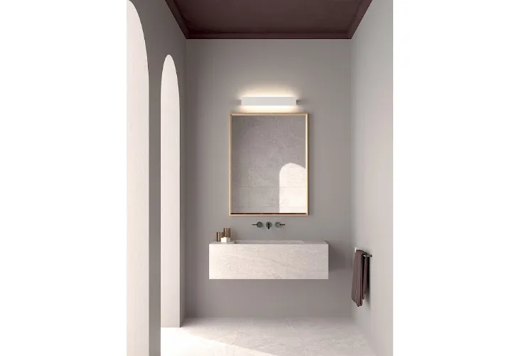 Lampada da parete in metallo con emissione della luce indiretta Ipe di Rotaliana