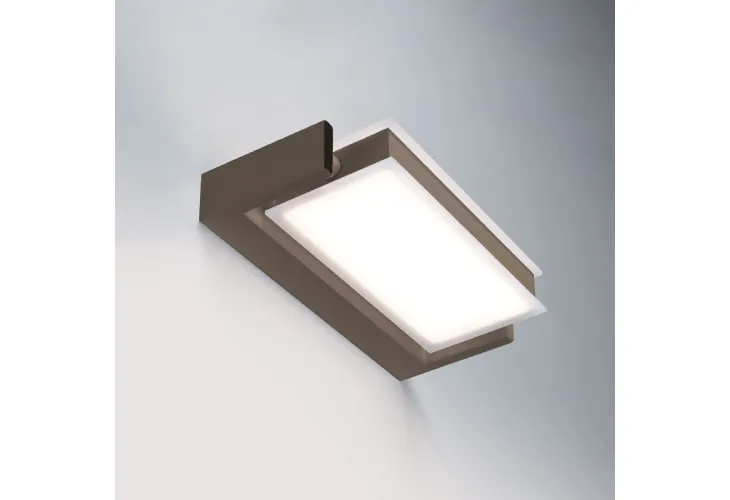 Lampada da parete in alluminio e acrilico a luce orientabile Axella di Vivida International