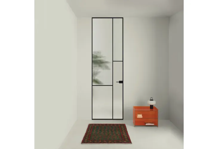 Porta per interni a filo muro Sherazade Swing Plain Patchwork in vetro con telaio in alluminio di Glas Italia