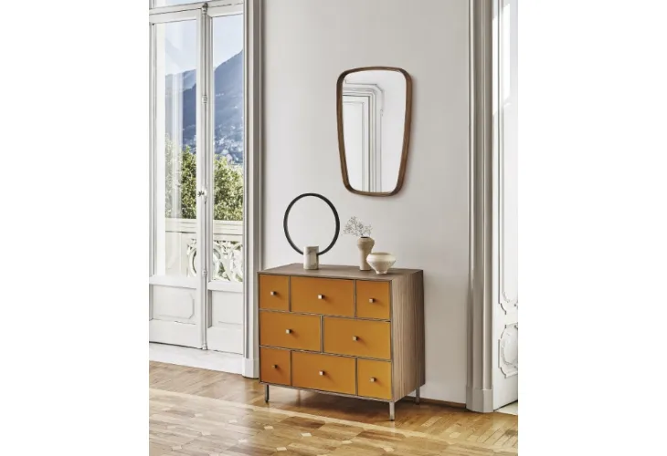 Cassettiera Rucellai in legno con cassetti rivestiti in pelle di Porada