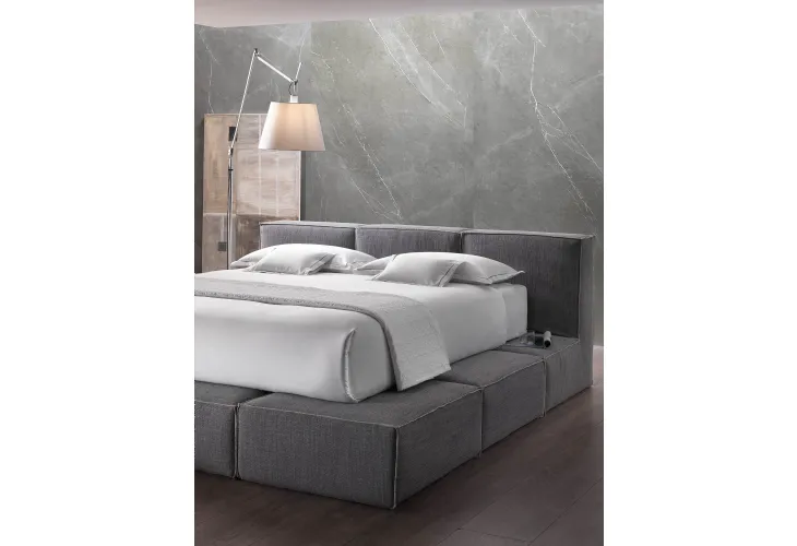 Letto di design in tessuto imbottito Designer QB di Altrenotti