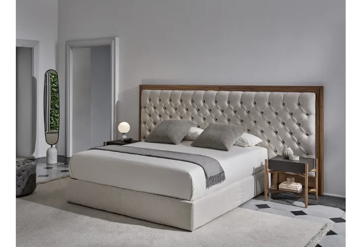 Letto imbottito Enya di Porada