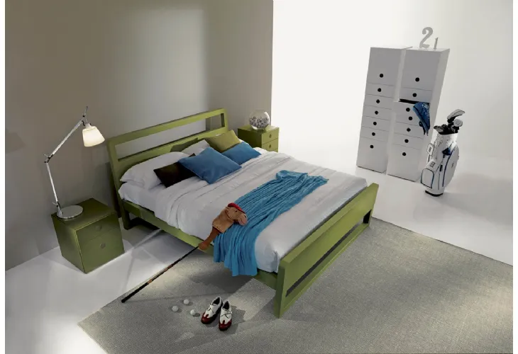 Letto in legno con testiera e box contenitore sollevato da terra Feel di Fimar