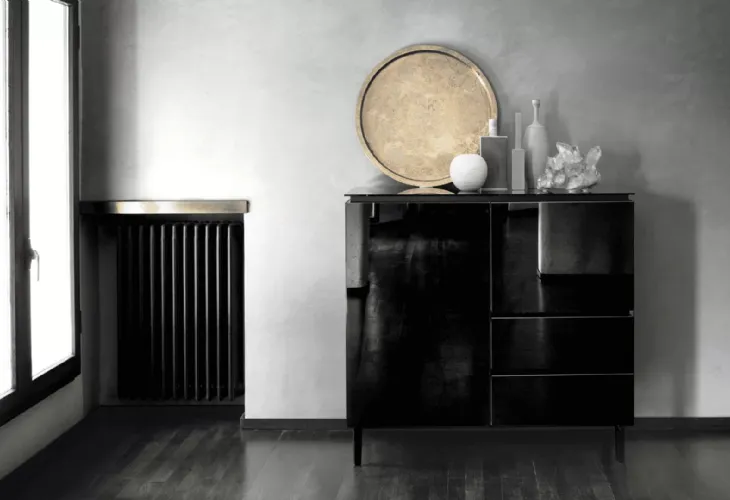 Madia Cosmopolitan in Cristallo laccato Nero di Bontempi
