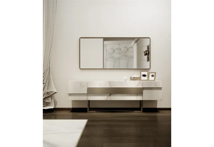 Madia in legno rivestito in vetro Marmo con maniglie e basamento in metallo finitura Bronze Musa Buffet di Reflex
