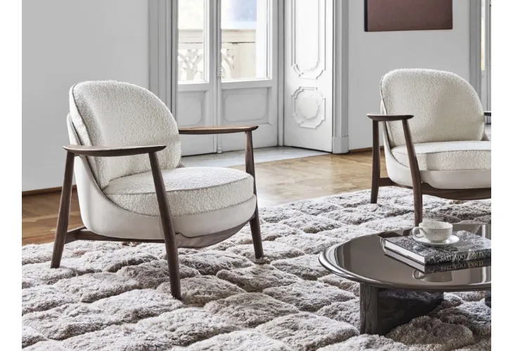 Poltroncina Ginkgo XL in tessuto e pelle di Porada