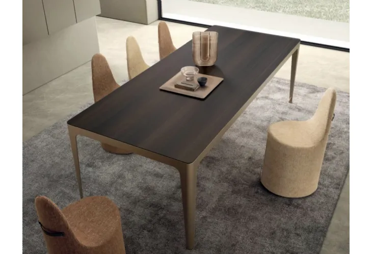 Tavolo Grand More con top in Legno di Presotto