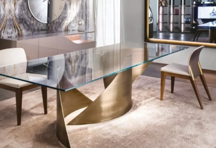 Tavolo con base di design in metallo curvato Vele di Reflex