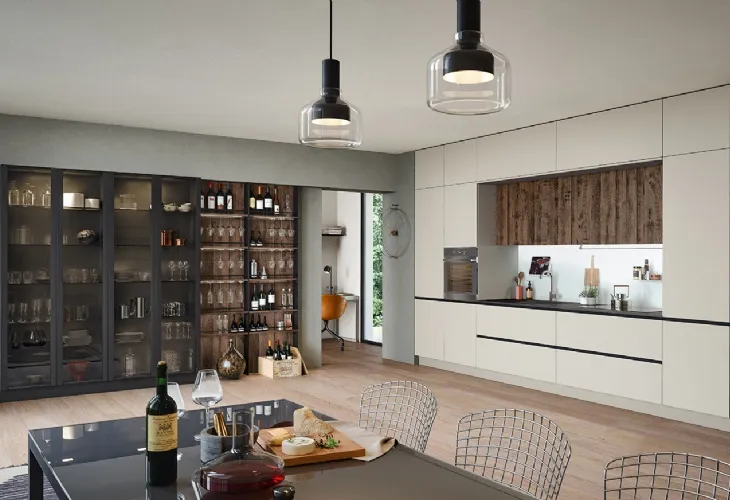 Cucina Moderna lineare Trend Linea in finitura polvere seta e rovere termocotto di Forma la cucina